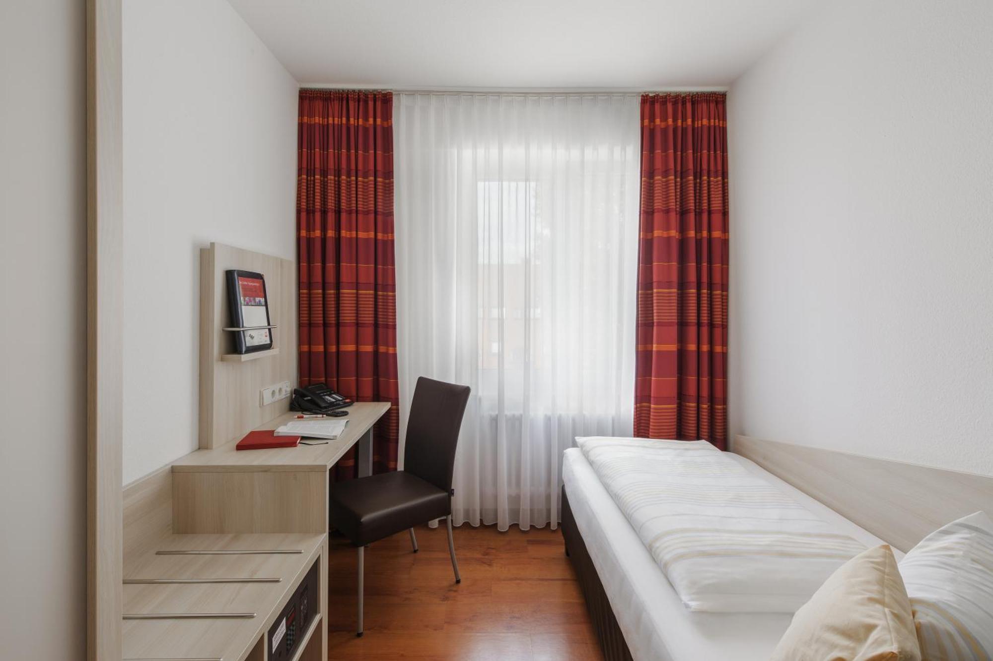Caritas Tagungszentrum Freiburg Bagian luar foto